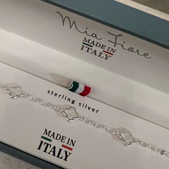 ⚡️Mia Fiore Clover Bracelet - Picture 4 of 5